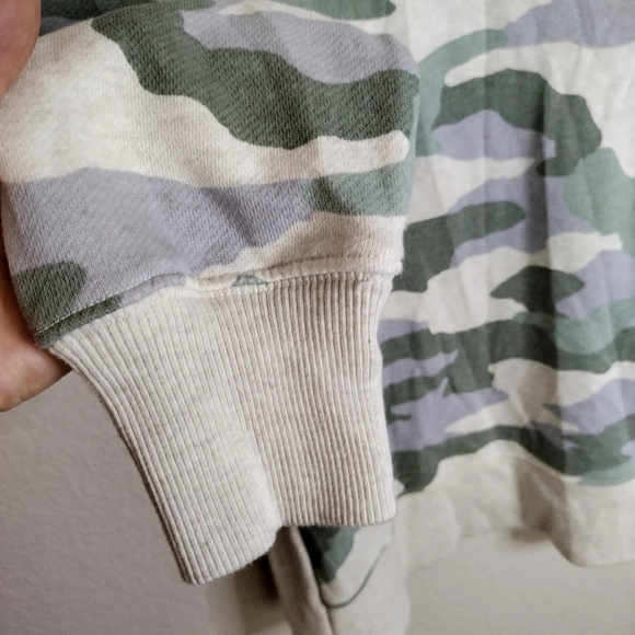 Aerie Good Vibes Camo oversized Sweater sz L - Picture 3 of 7